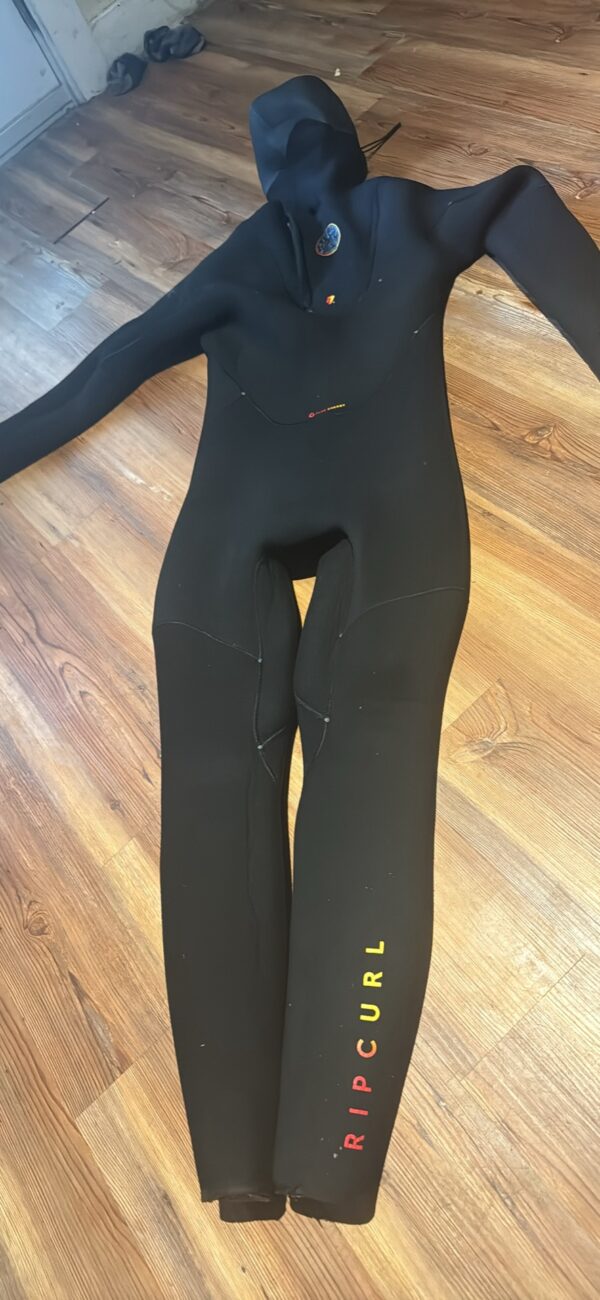 Rip curl zipper list 543 hooded $149 sold